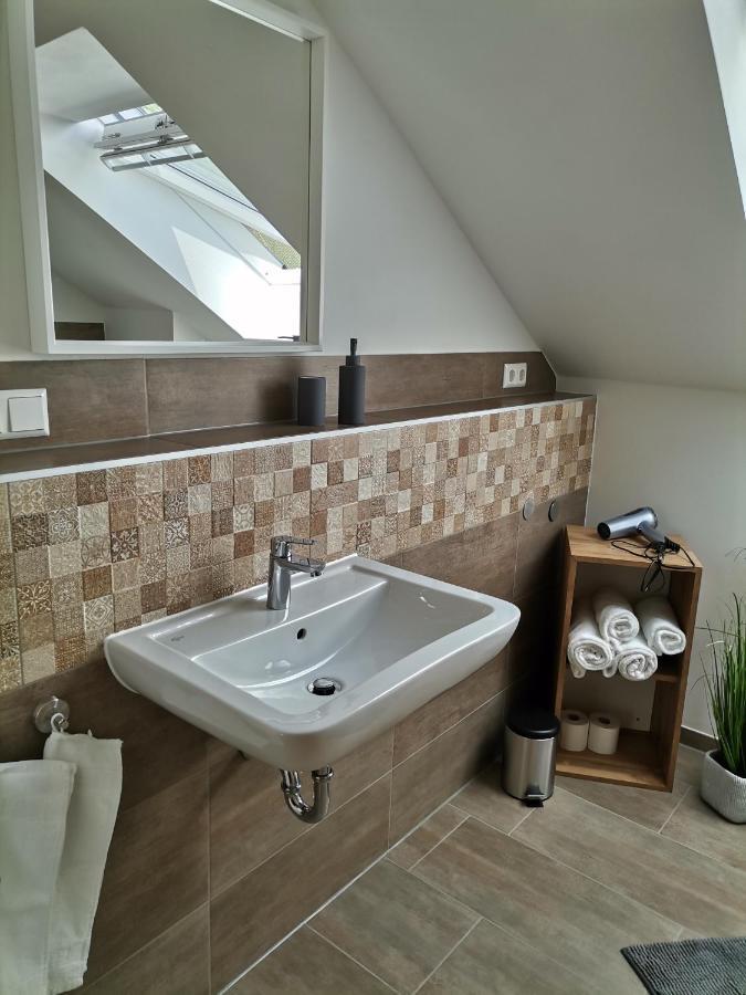 Sonnenufer Apartment & Moselwein I Bernkastel-Kues Exteriör bild